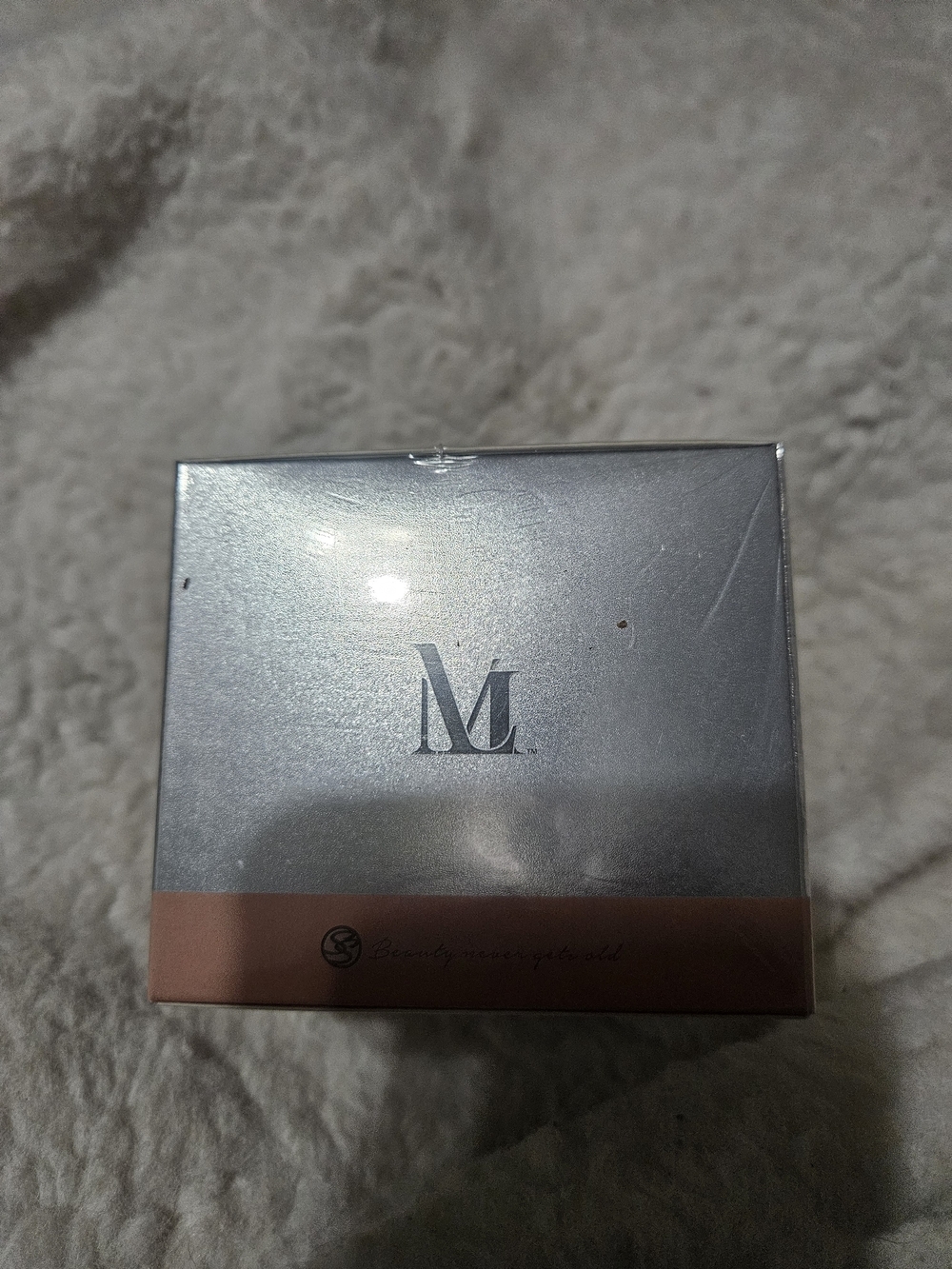 Skin Revive Exfoliant Gel Enriched With Hyaluronic Acid + Multi-Peptide - Picture 4 of 7